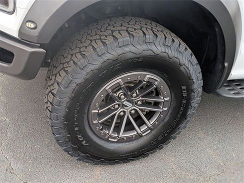 Used 2020 Ford F150 Raptor w/ Equipment Group 802A Luxury image 9