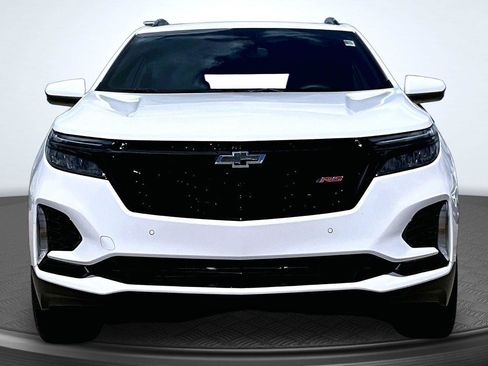 Used 2024 Chevrolet Equinox RS FWD image 3