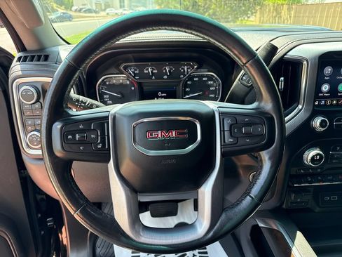 Used 2021 GMC Sierra 1500 SLT w/ SLT Premium Package AWD/4WD image 11