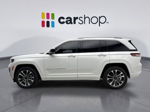 Used 2023 Jeep Grand Cherokee Overland AWD/4WD image 2