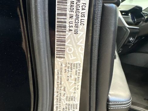Used 2024 Jeep Grand Cherokee Altitude RWD image 30