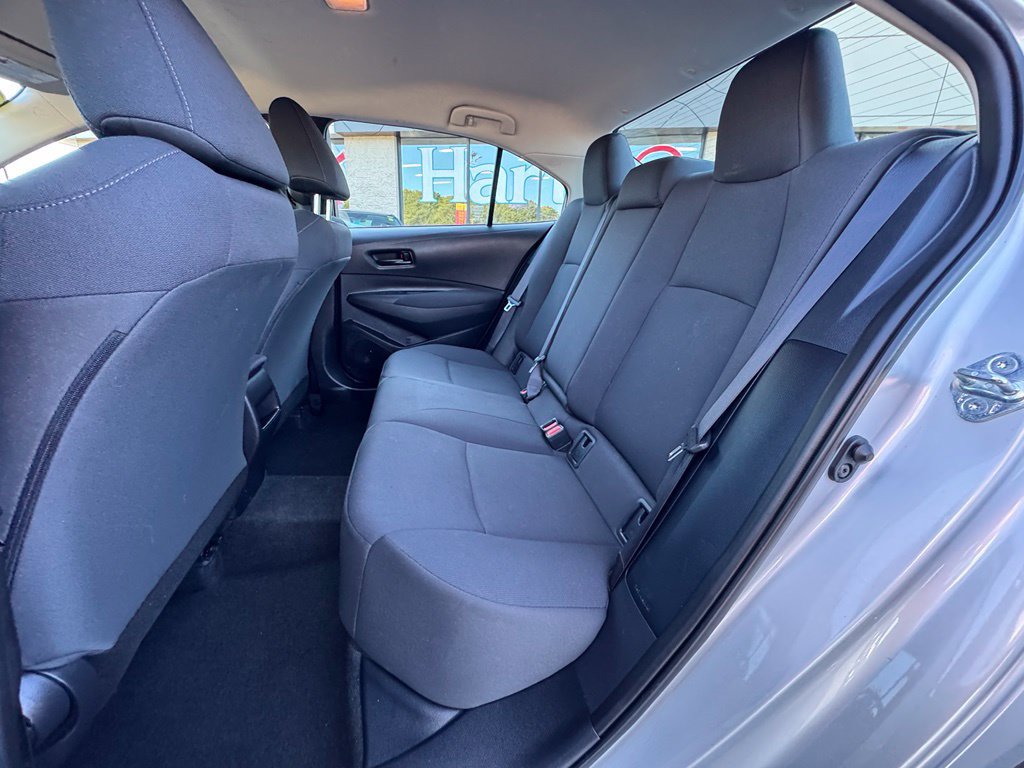 Used 2022 Toyota Corolla LE FWD image 11