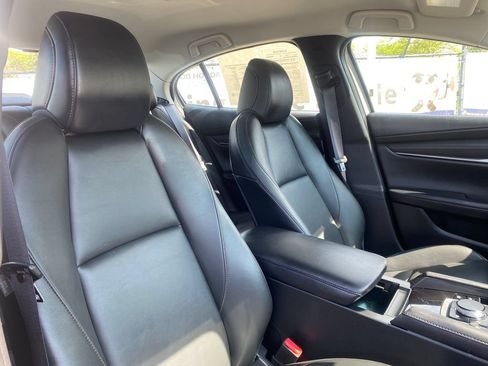 Used 2025 MAZDA MAZDA3 Sedan w/ Select Sport Package FWD image 16
