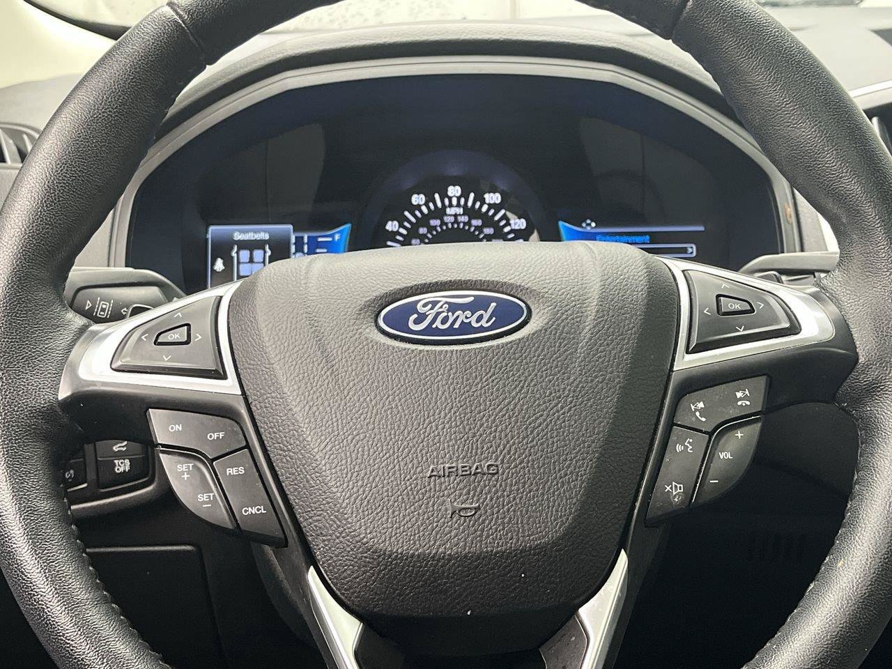 Certified 2024 Ford Edge SEL w/ Convenience Package AWD/4WD image 15