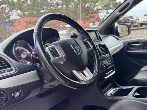 Used 2020 Dodge Grand Caravan GT FWD image 10