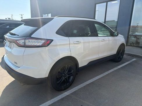 Used 2018 Ford Edge SEL w/ Equipment Group 201A FWD image 4