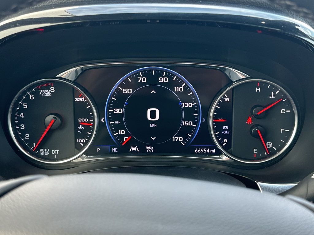 Used 2023 Chevrolet Traverse Premier w/ Redline Edition AWD/4WD image 12