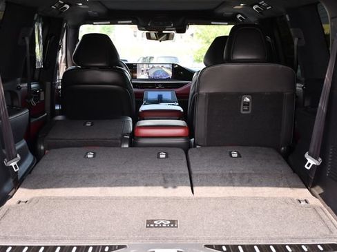 Used 2025 INFINITI QX80 Autograph w/ Autograph Exterior Package AWD/4WD image 24