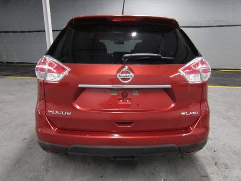 Used 2016 Nissan Rogue SL image 4