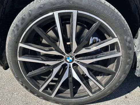 Used 2024 BMW X5 M60i image 12