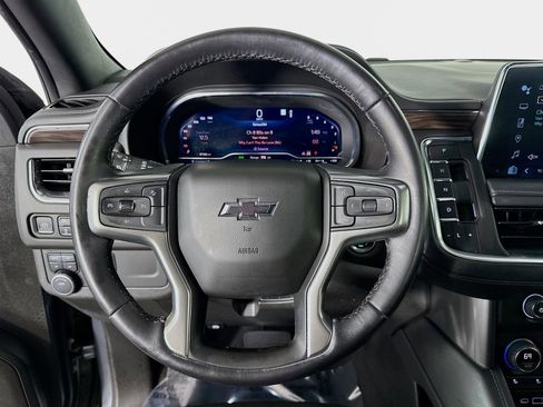 Used 2022 Chevrolet Suburban Z71 image 13