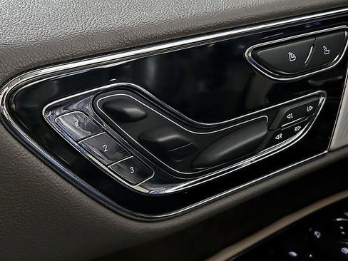 Used 2022 Lincoln Navigator Reserve AWD/4WD image 30