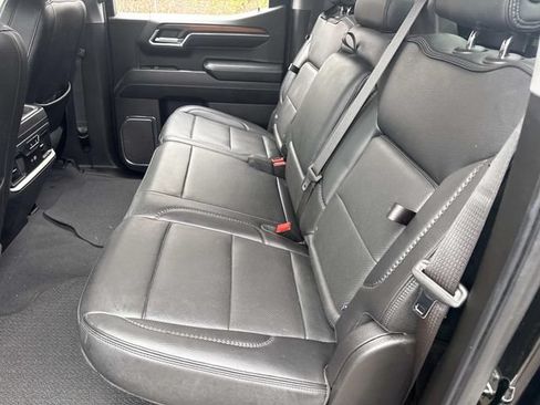 Used 2024 GMC Sierra 1500 Denali w/ Denali Reserve Package AWD/4WD image 16