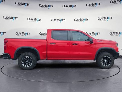 Used 2022 Chevrolet Silverado 1500 ZR2 w/ Technology Package AWD/4WD image 6