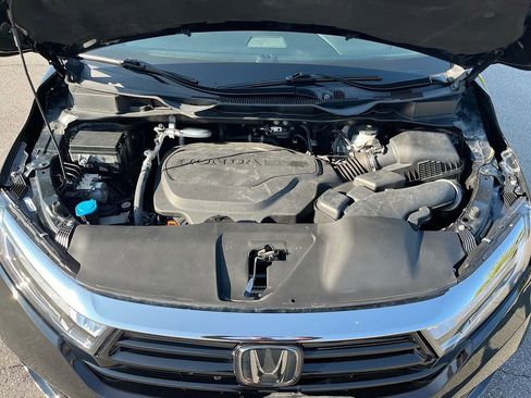 Used 2023 Honda Odyssey Touring image 34