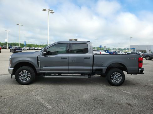 Used 2025 Ford F250 Lariat AWD/4WD image 6