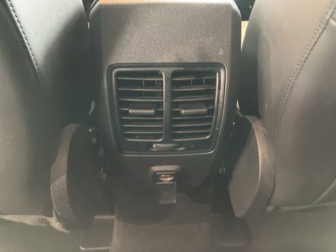Used 2019 Ford Escape SEL image 25