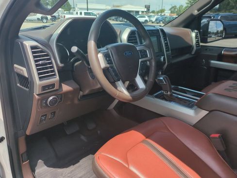 Used 2018 Ford F150 King Ranch w/ Equipment Group 601A Luxury AWD/4WD image 10