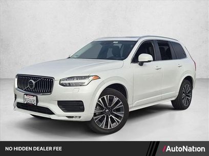 Used 2022 Volvo XC90 T5 Momentum w/ Advanced Package