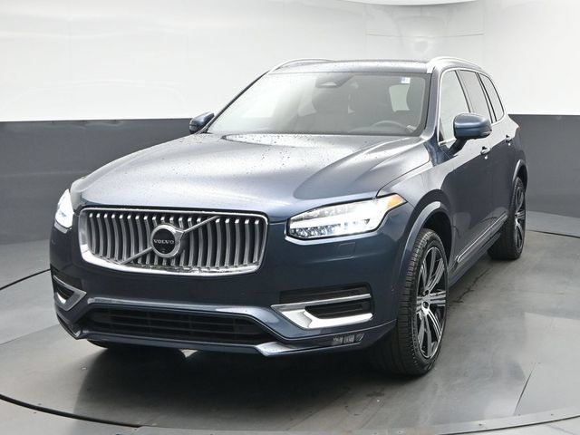 Used 2024 Volvo XC90 B5 Plus w/ Protection Package AWD/4WD image 3