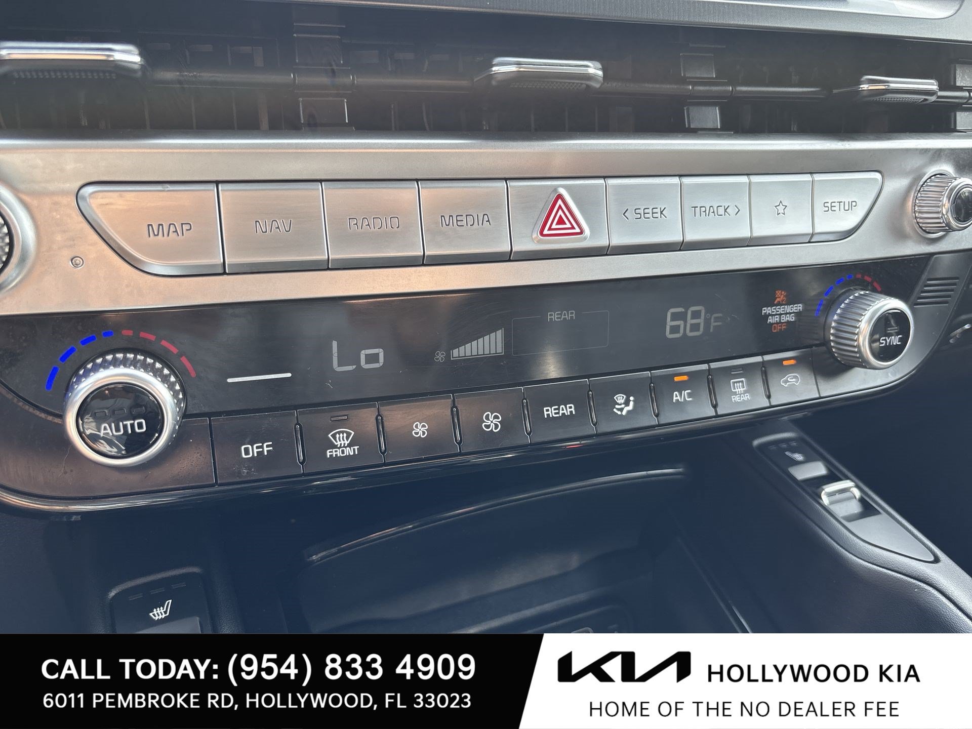 Certified 2024 Kia Telluride S FWD image 16