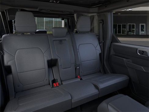 New 2025 Ford Bronco Badlands image 11