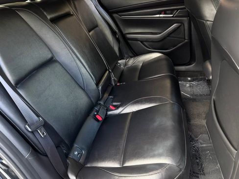 Used 2023 MAZDA MAZDA3 s image 18