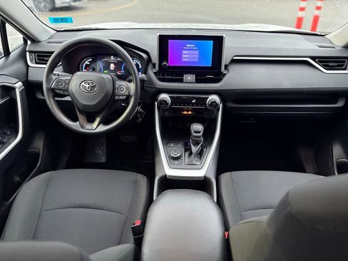 Used 2024 Toyota RAV4 LE image 25