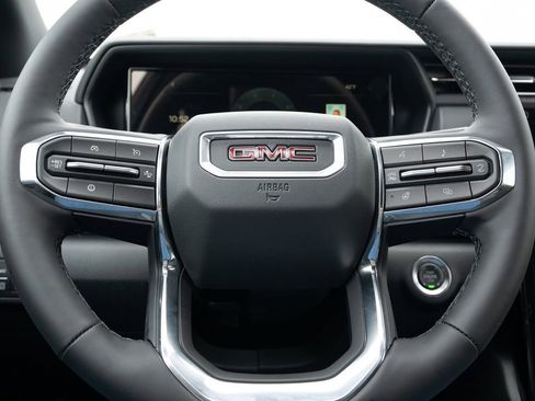 Used 2025 GMC Terrain Elevation AWD/4WD image 16