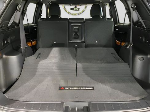 Used 2022 Mitsubishi Outlander SEL image 28