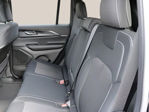 New 2026 Jeep Grand Cherokee Laredo X RWD image 16