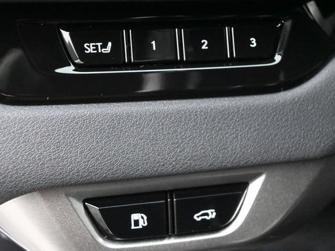 Used 2023 Lexus RX 350 Premium w/ Cold Area Package FWD image 5