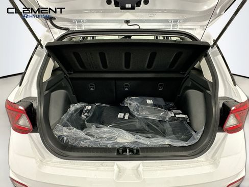 New 2026 Hyundai Venue SEL image 9