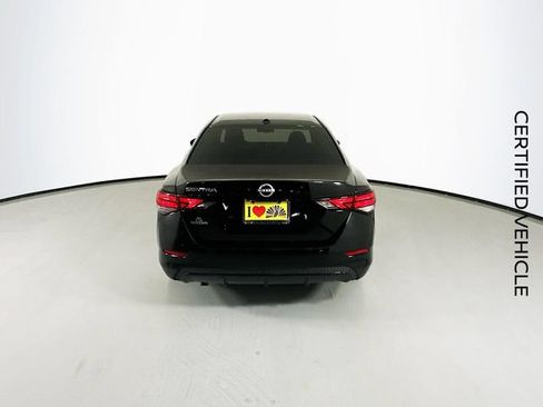 Certified 2025 Nissan Sentra SV FWD image 8