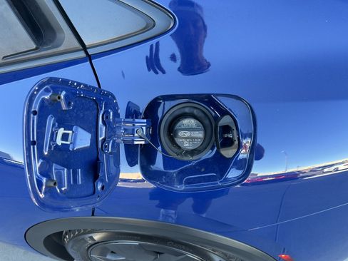 Used 2024 Toyota Prius Prime SE image 38