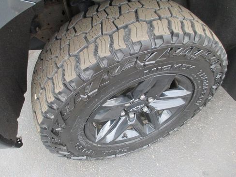 Certified 2021 Chevrolet Silverado 1500 LT Trail Boss image 10