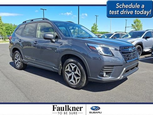Certified 2023 Subaru Forester Premium AWD/4WD image 1
