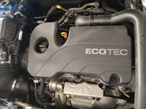 Used 2020 Chevrolet Equinox Premier image 30