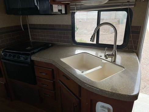 Used 2013 Ford E-450 and Econoline 450 Super Duty w/ Motorhome Prep Pkg image 52