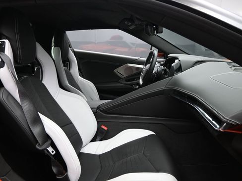 Used 2020 Chevrolet Corvette Stingray Premium Conv w/ 3LT image 30