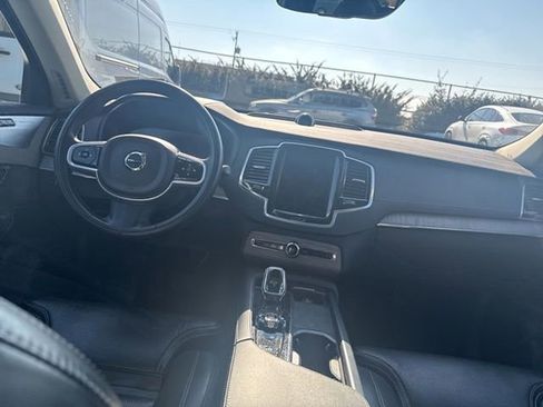 Used 2022 Volvo XC90 T8 Inscription w/ Advanced Package image 18
