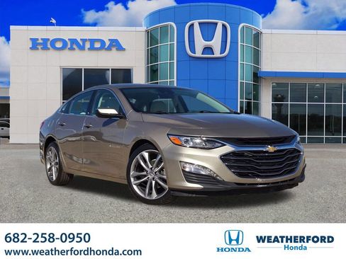 Used 2024 Chevrolet Malibu LT FWD image 1