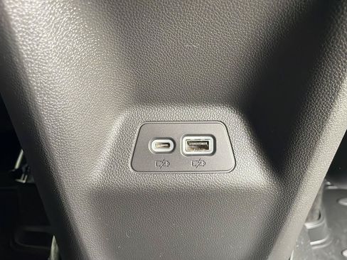 Used 2023 Buick Envision Essence FWD image 29