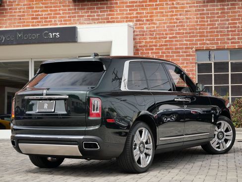 Certified 2019 Rolls-Royce Cullinan AWD/4WD image 2