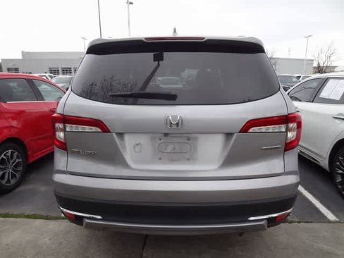 Used 2019 Honda Pilot Touring image 6