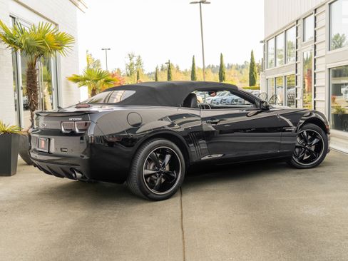 Used 2011 Chevrolet Camaro SS w/ RS Package RWD image 8