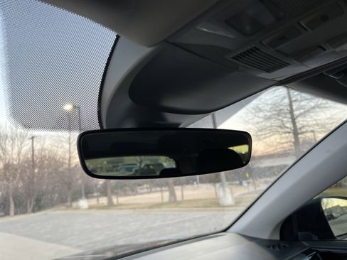 Certified 2025 Volkswagen Taos S image 25