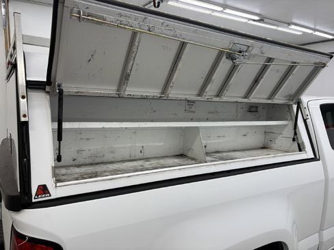 Used 2016 Chevrolet Colorado W/T w/ WT Convenience Package RWD image 9