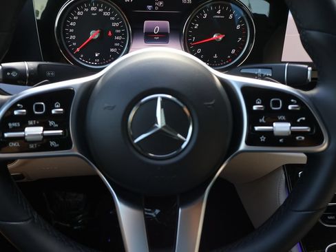 Used 2019 Mercedes-Benz E 300 image 18