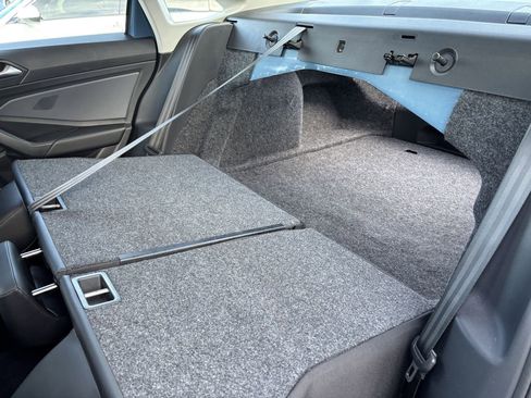 Used 2025 Volkswagen Jetta SE image 26